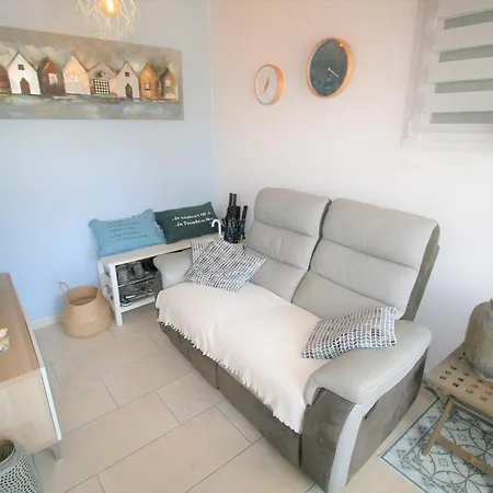 Prázdninový dům Maison Soignee Proche Et Centre-ville, Avec Jardin Cloture Et Wifi - Fr-1-22-332