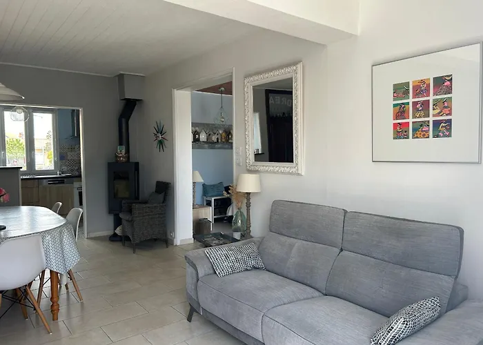 Holiday home Maison Soignee Proche Et Centre-ville, Avec Jardin Cloture Et Wifi - Fr-1-22-332 La Tranche-sur-Mer