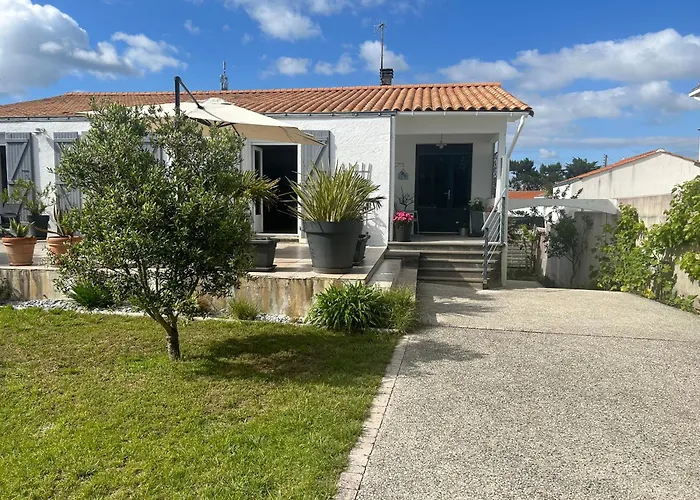 Maison Soignee Proche Et Centre-ville, Avec Jardin Cloture Et Wifi - Fr-1-22-332 Holiday home La Tranche-sur-Mer